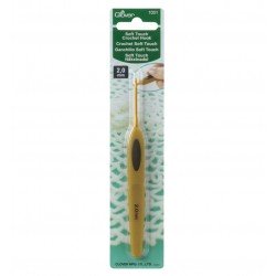 Clover Soft Touch Crochet Hook 2MM