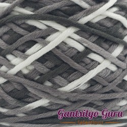 Gantsilyo Guru Bulky Cashmere Blend Onyx