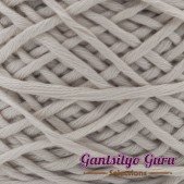 Gantsilyo Guru Bulky Cashmere Blend Light Buff