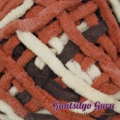 Gantsilyo Guru Super Bulky Chenille Pumpkin Pie