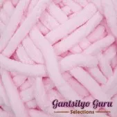 Gantsilyo Guru Super Bulky Chenille Pastel Pink