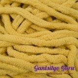 Gantsilyo Guru Super Bulky Chenille Royal Yellow