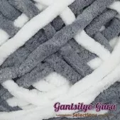 Gantsilyo Guru Super Bulky Chenille Wolf